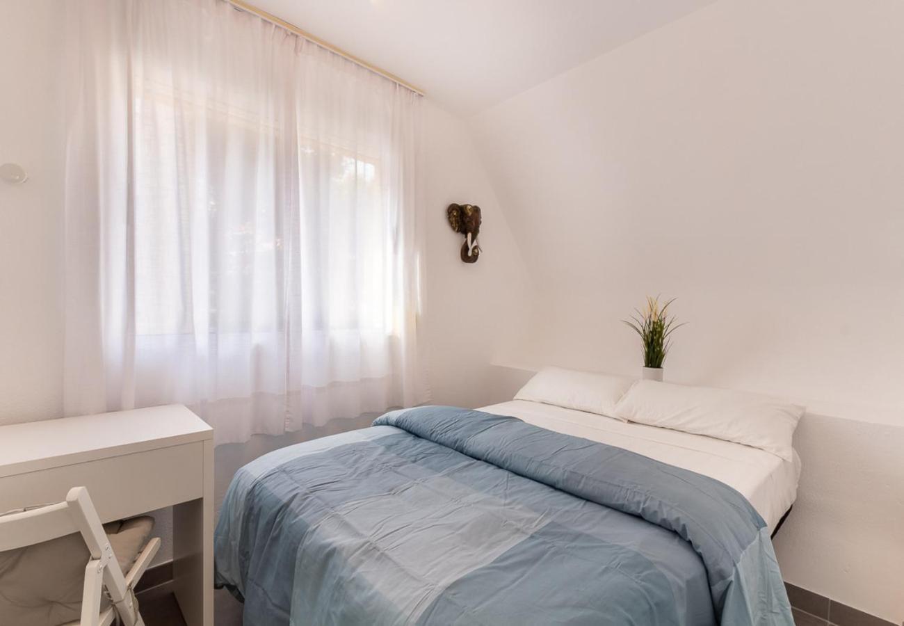 Reformado Apartamento En El Centro Con Vista Al Mar Torremolinos Luaran gambar