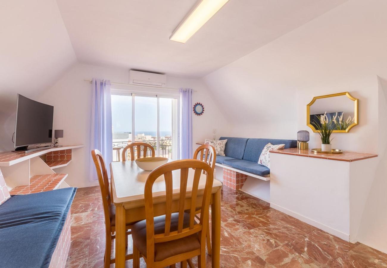 Reformado Apartamento En El Centro Con Vista Al Mar Torremolinos Luaran gambar