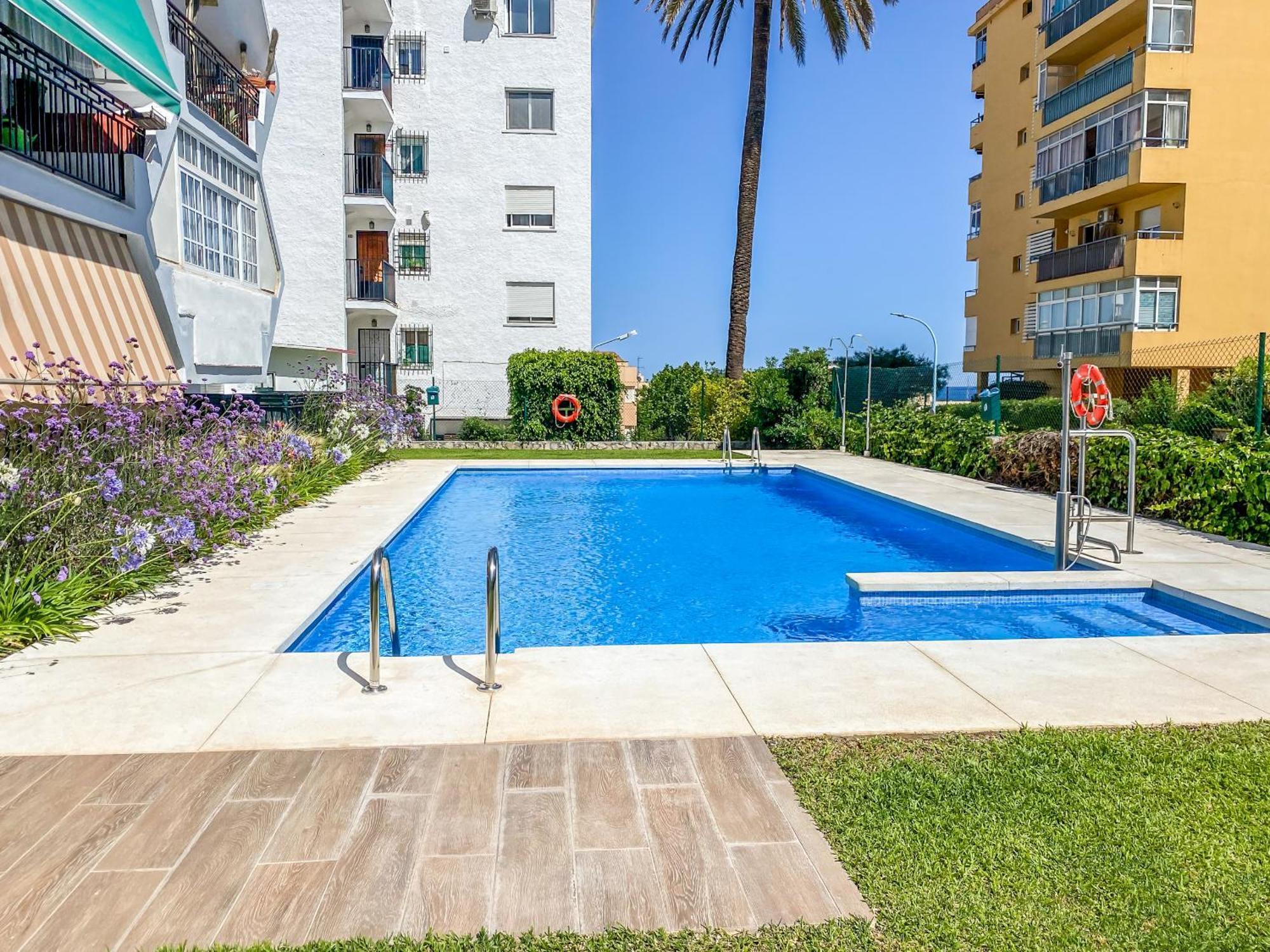 Reformado Apartamento En El Centro Con Vista Al Mar Torremolinos Luaran gambar