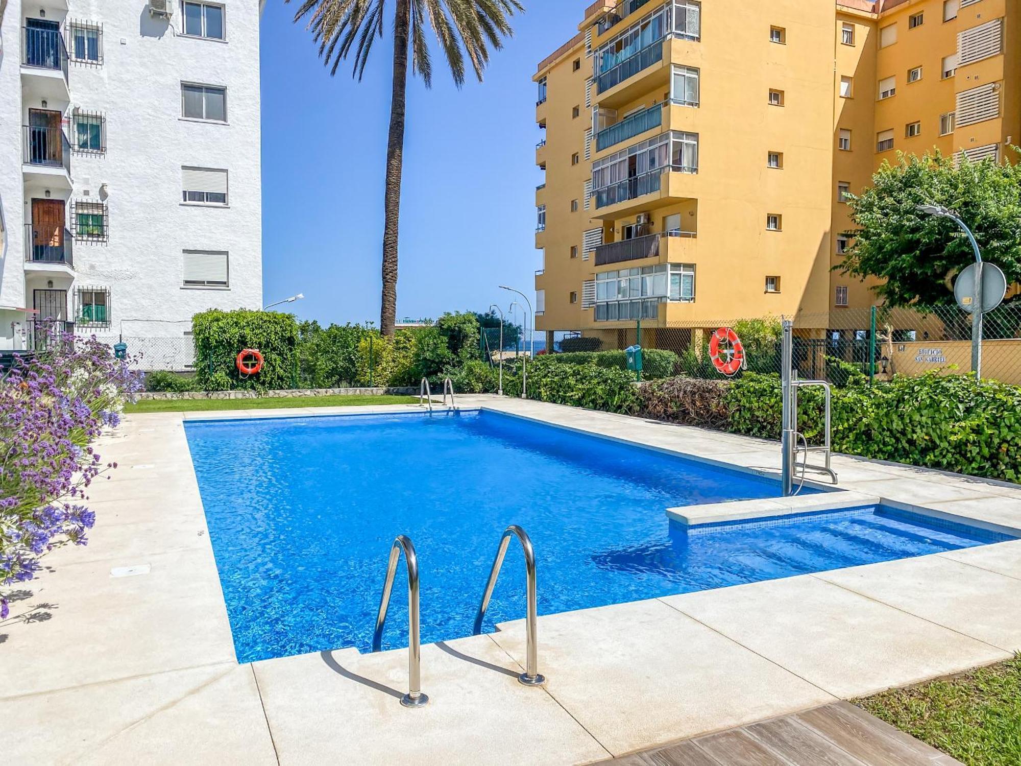 Reformado Apartamento En El Centro Con Vista Al Mar Torremolinos Luaran gambar